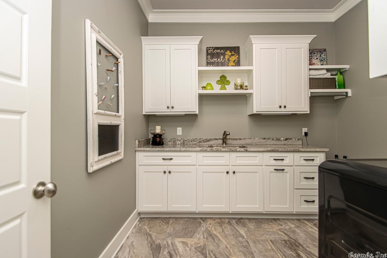 WOODLANDS EDGE - Residential