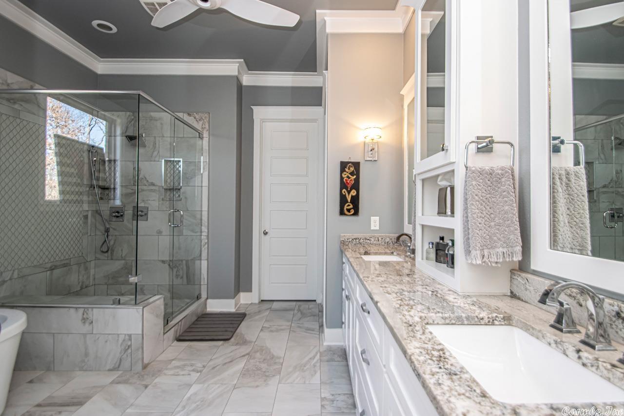 WOODLANDS EDGE - Residential