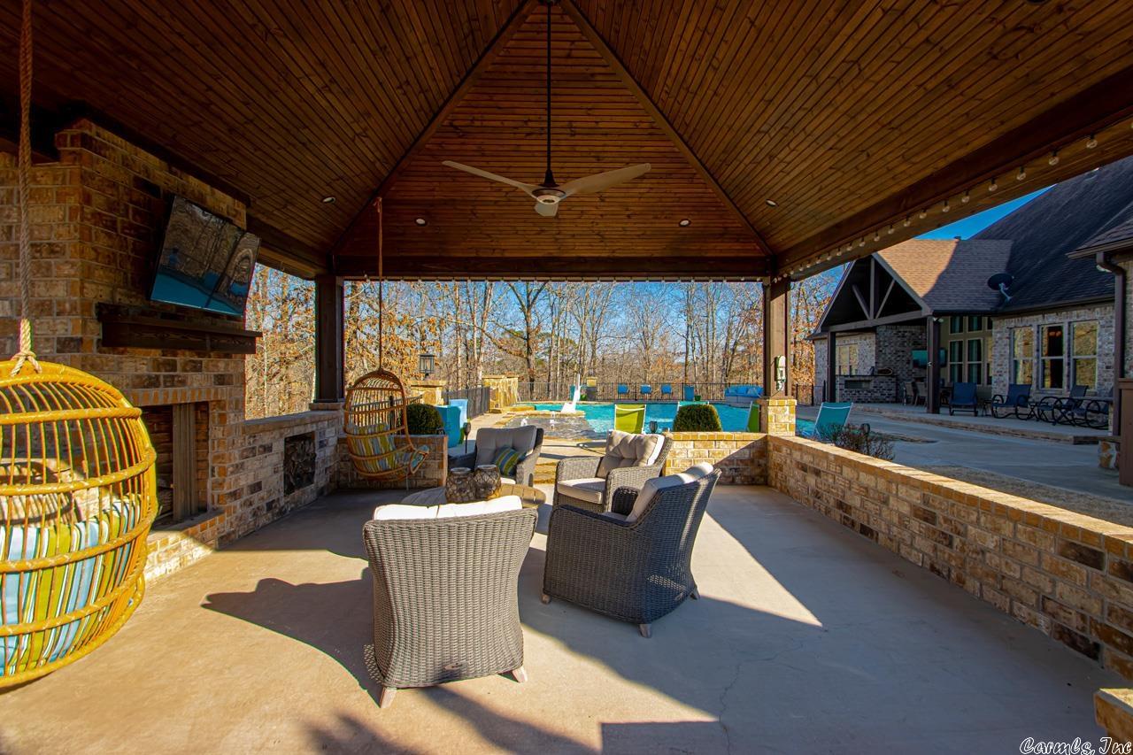 WOODLANDS EDGE - Residential