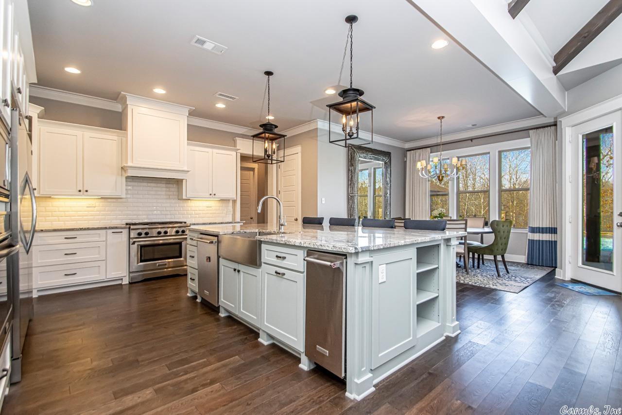 WOODLANDS EDGE - Residential