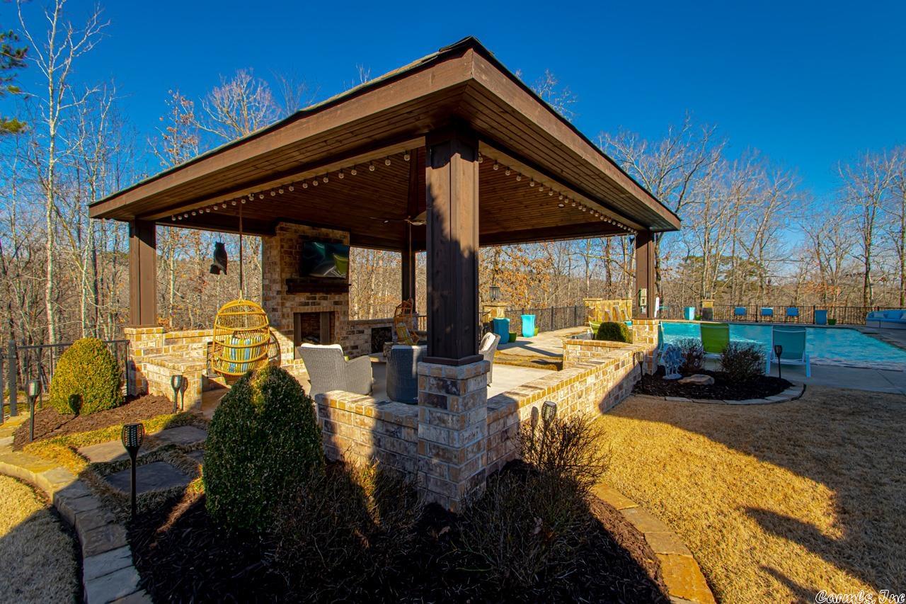 WOODLANDS EDGE - Residential