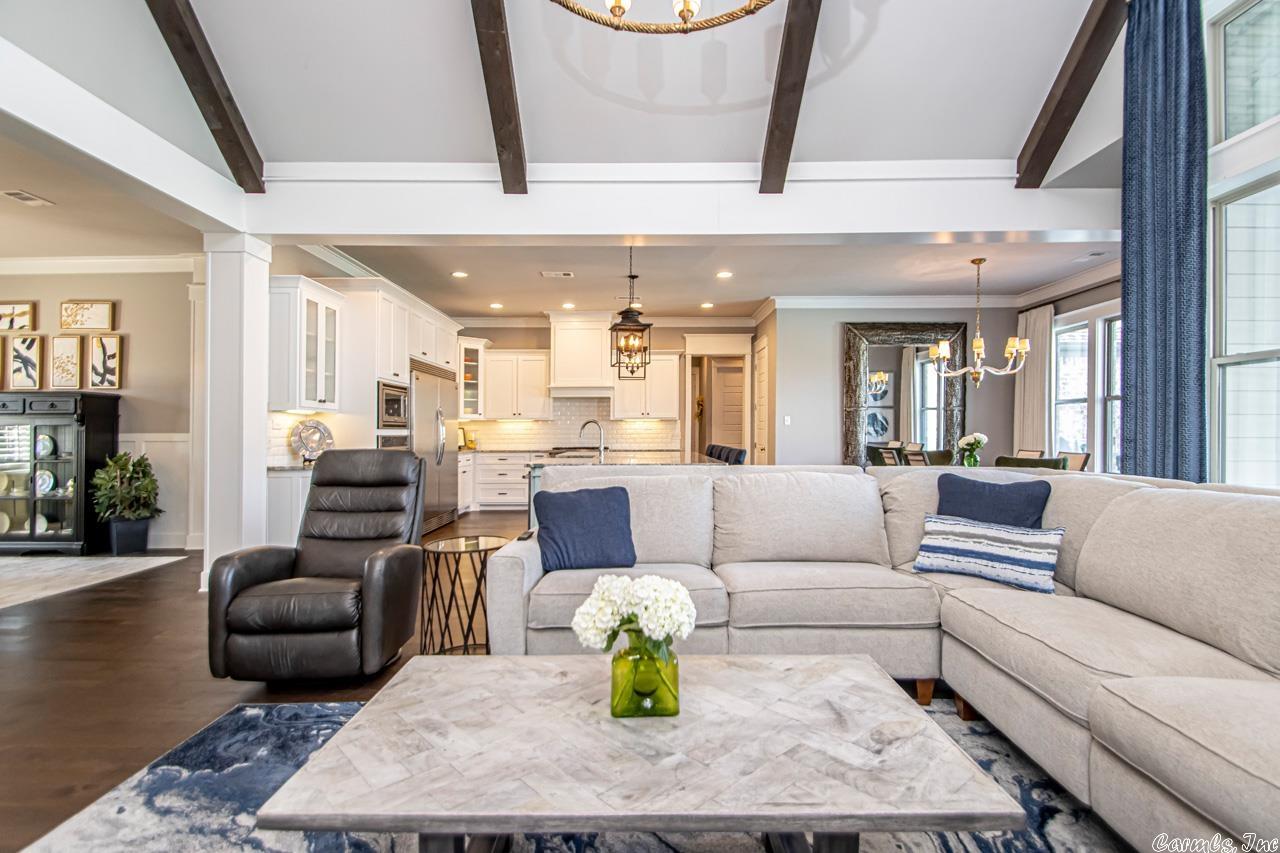 WOODLANDS EDGE - Residential