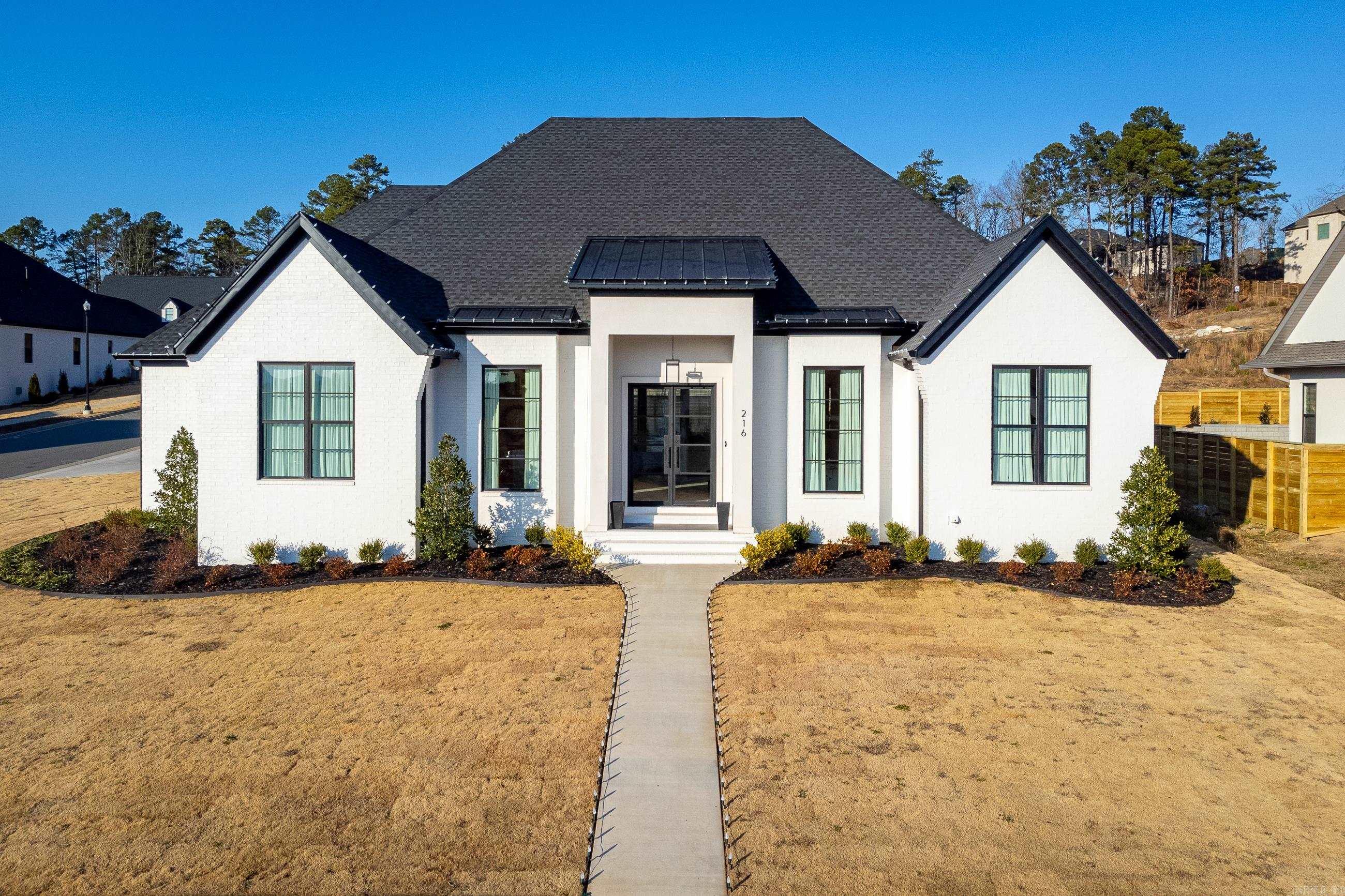 CHENAL VALLEY "FALSTONE COURT" - Residential