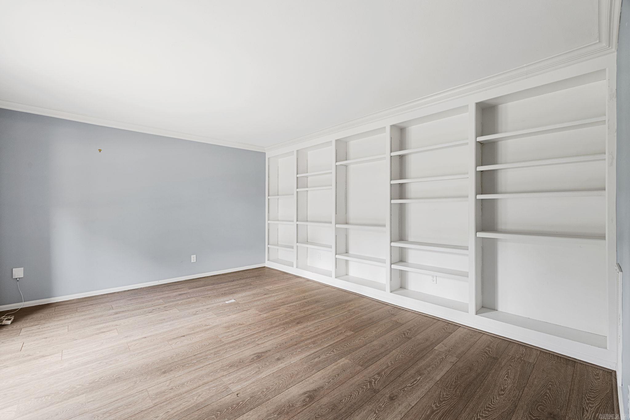 INDIAN HILLS - Residential