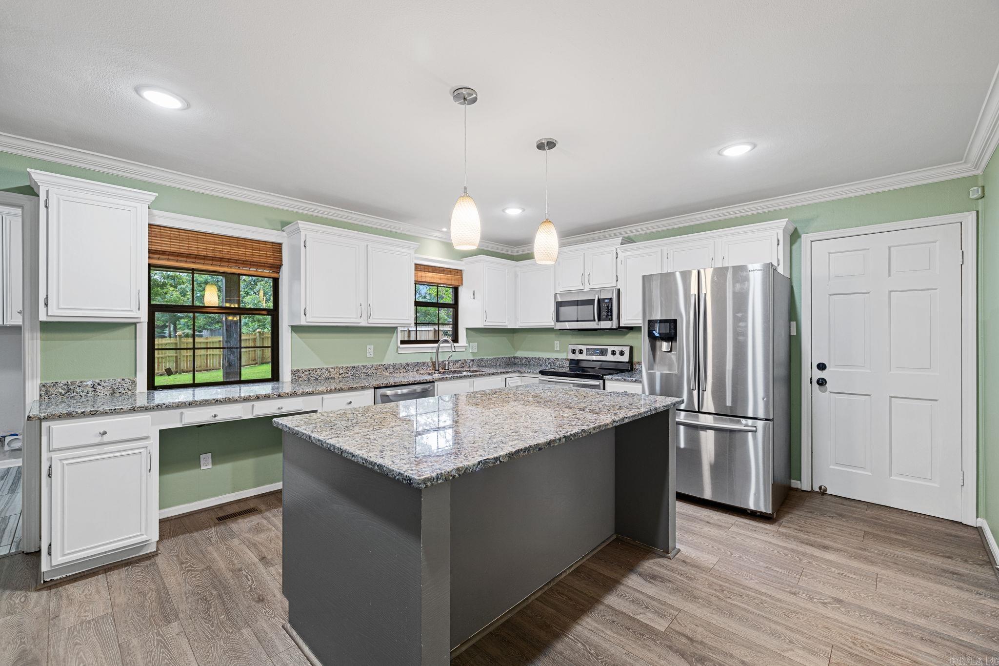INDIAN HILLS - Residential