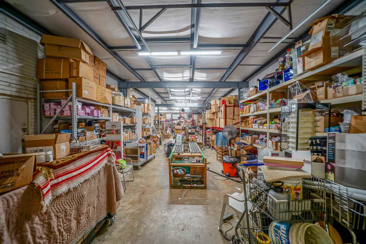 13-2-31 - Commercial Sale