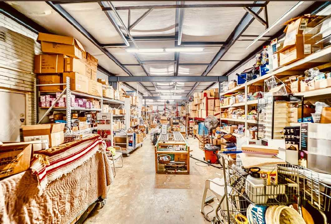 13-2-31 - Commercial Sale