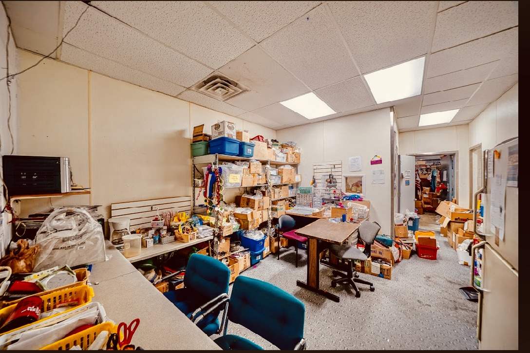 13-2-31 - Commercial Sale
