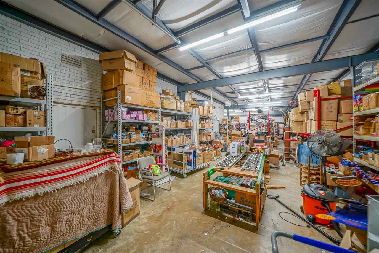 13-2-31 - Commercial Sale