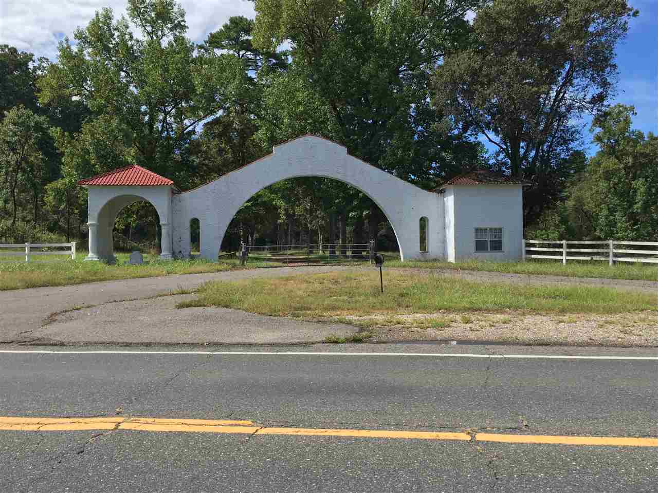 ARBOR DALE PLACE!! HISTORIC 137 ACRE RESORT. THE SPRING FED LAKE HAS AN UNLIMITED SUPPLY OF NATURAL SPRING WATER. THIS PROPERTY COULD BE AN EXCELLENT INCOME PRODUCING OPPORTUNITY FROM EITHER THE WATER SOURCE FOR BOTTLED WATER OR DEV. OPPORTUNITIES SUCH AS CABIN RESORT ECT. BEAUTIFUL BUILDING SITES ALL AROUND PROPERTY. THIS HISTORIC PROPERTY COULD BE RETURNED TO THE SPLENDOR OF ITS HEYDAY.. OR USED JUST TO HAVE AS YOUR OWN PRIVATE PARADISE. ONLY MINUTES AWAY FROM DOWNTOWN HOT SPRINGS AND HOT SPRINGS VILLAGE.