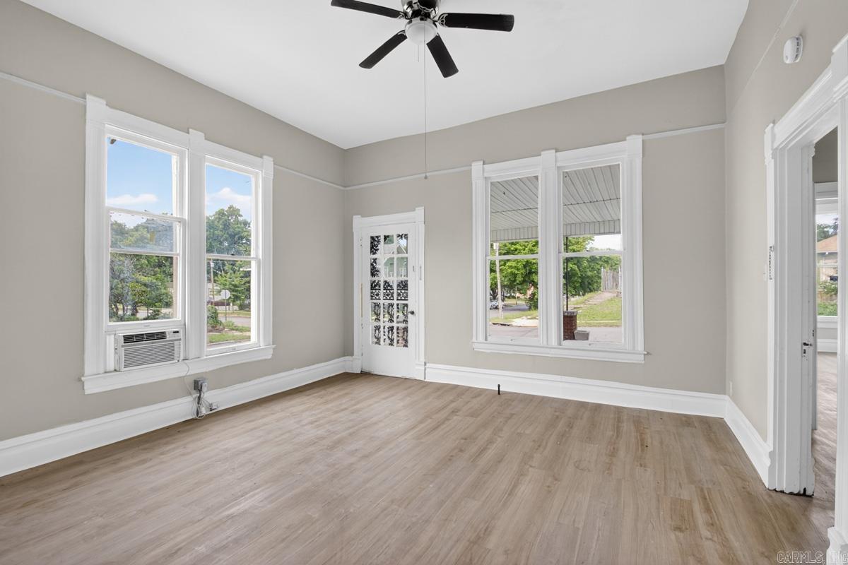 Weldon E Wrights - Residential
