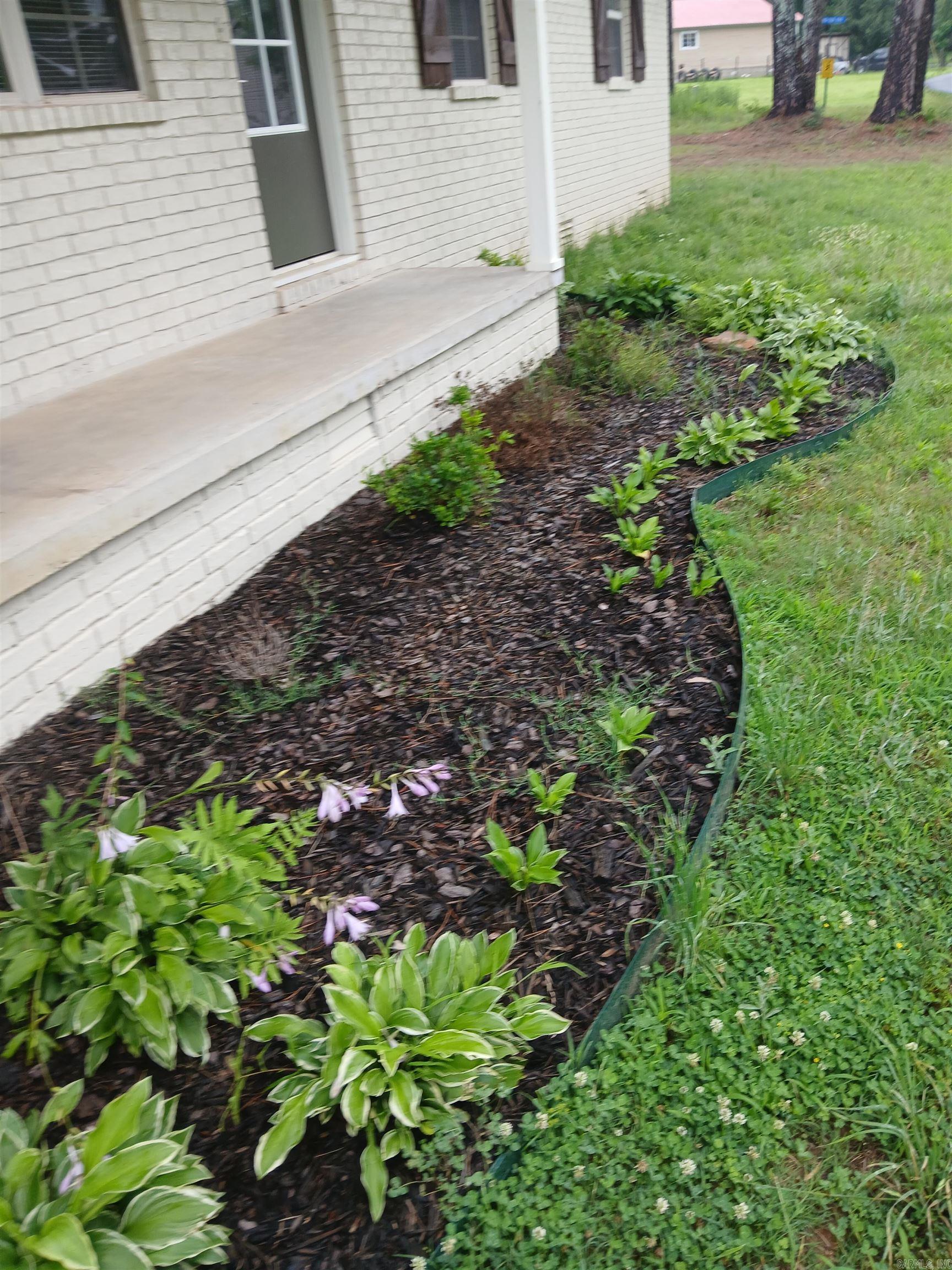 ROSE BUD OUTLOTS - Residential