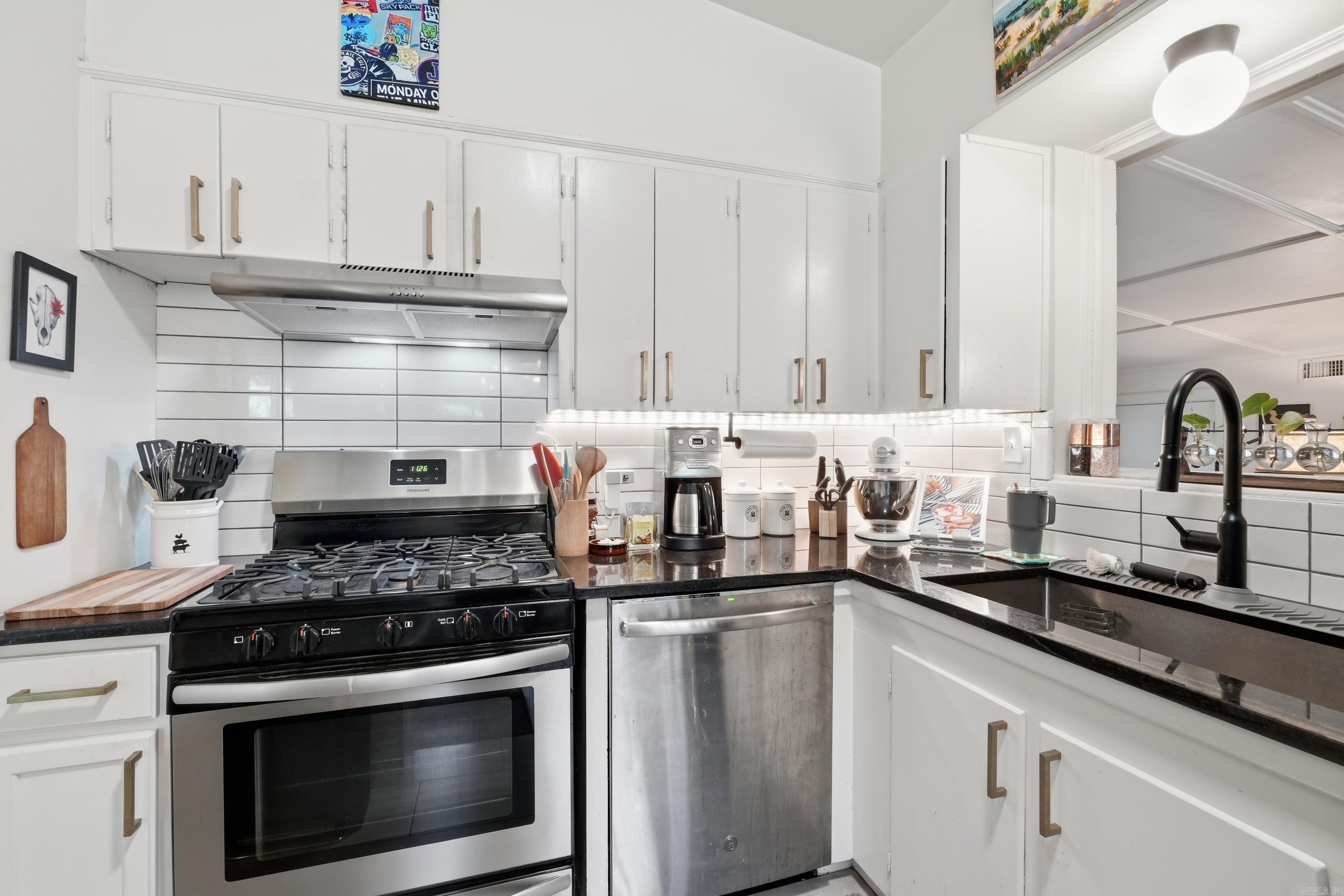 BROADMOOR ADDN - Residential