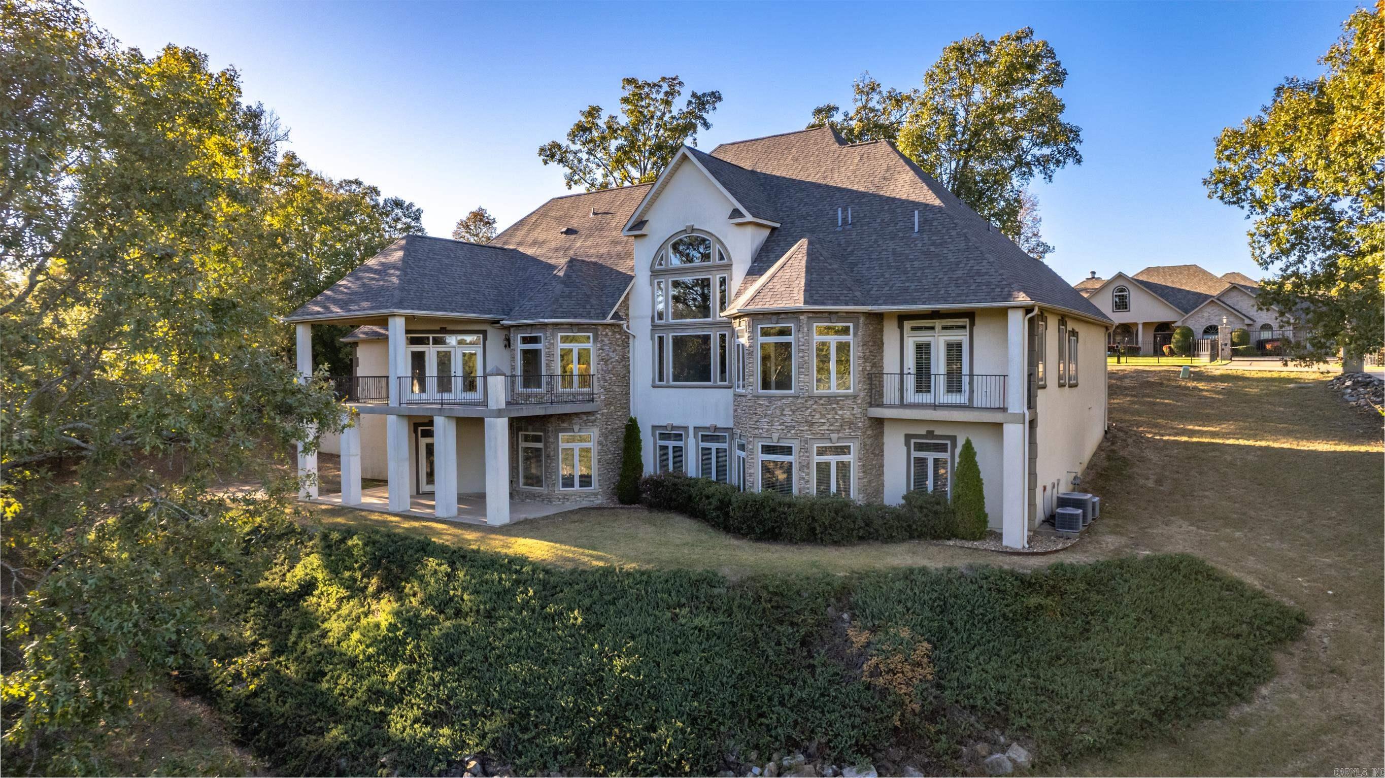 HUNTER HEIGHTS - Residential