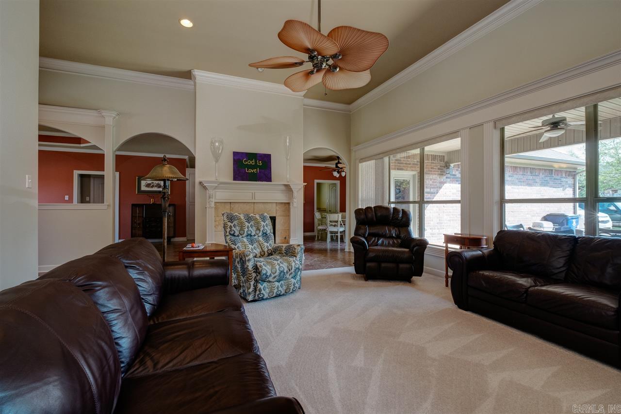 MAUMELLE VALLEY ESTATES - Residential