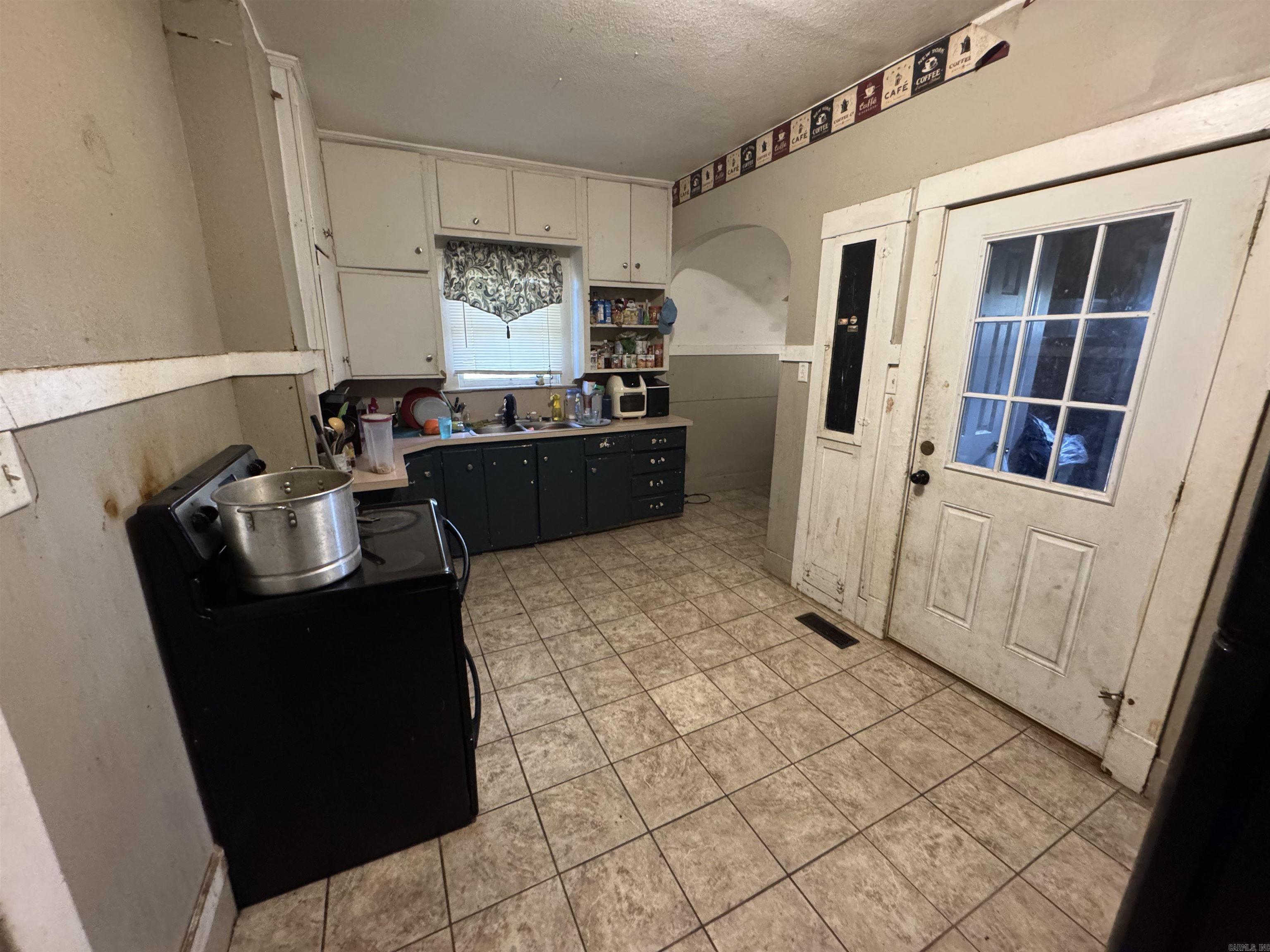 SOUTH HOT SPRINGS ADDITION - Residential
