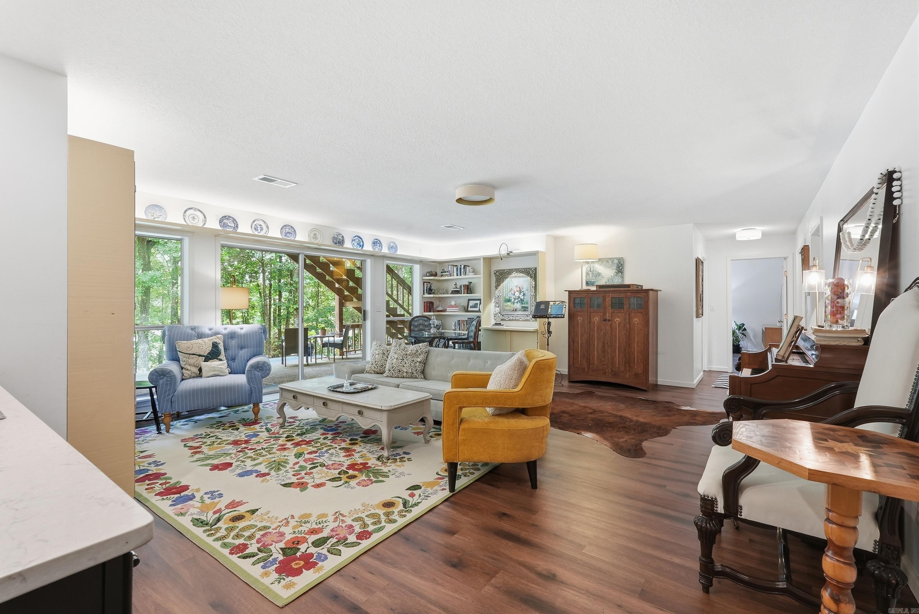 MYSTIC ISLE - LAKE - Residential