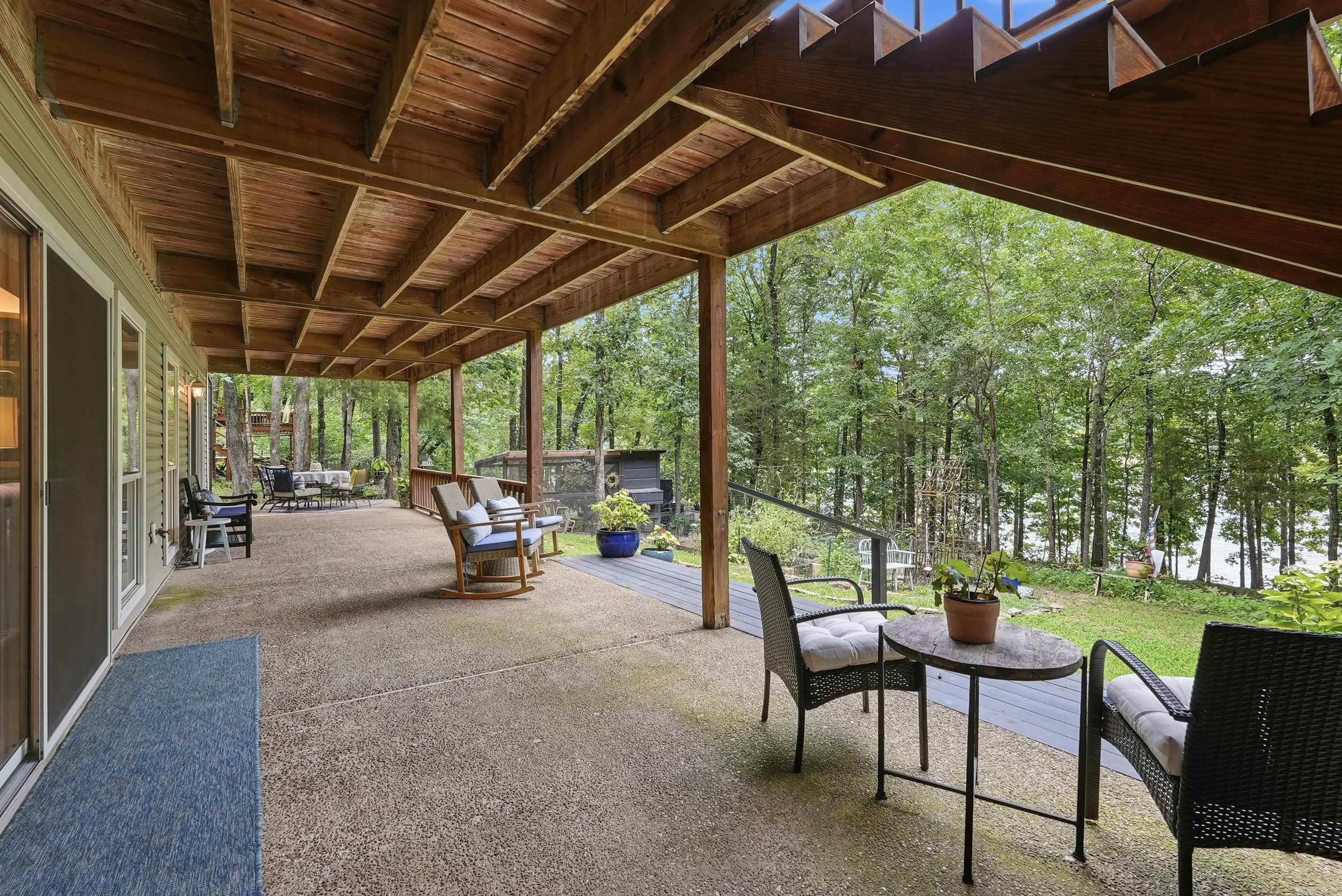 MYSTIC ISLE - LAKE - Residential