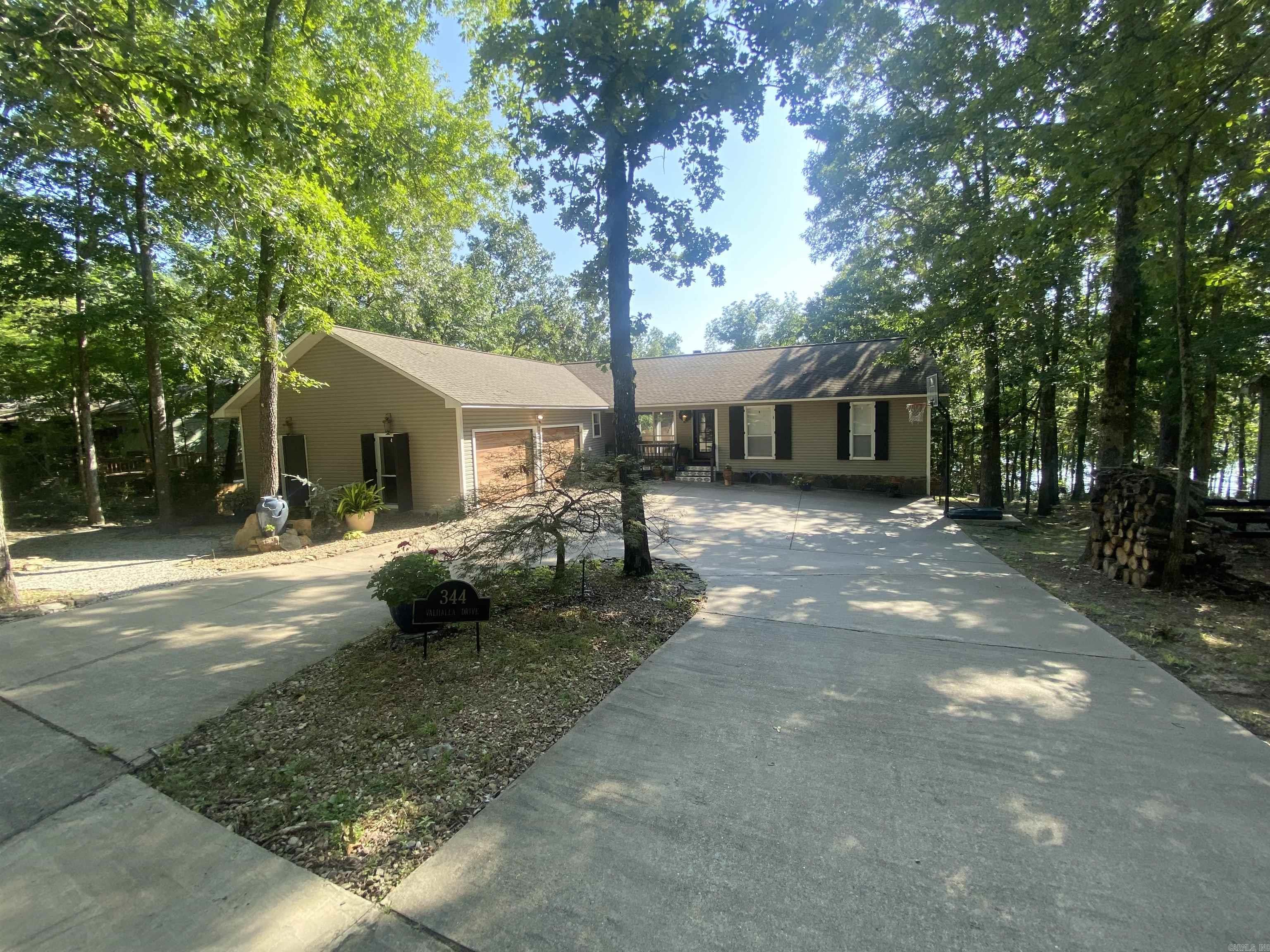 MYSTIC ISLE - LAKE - Residential