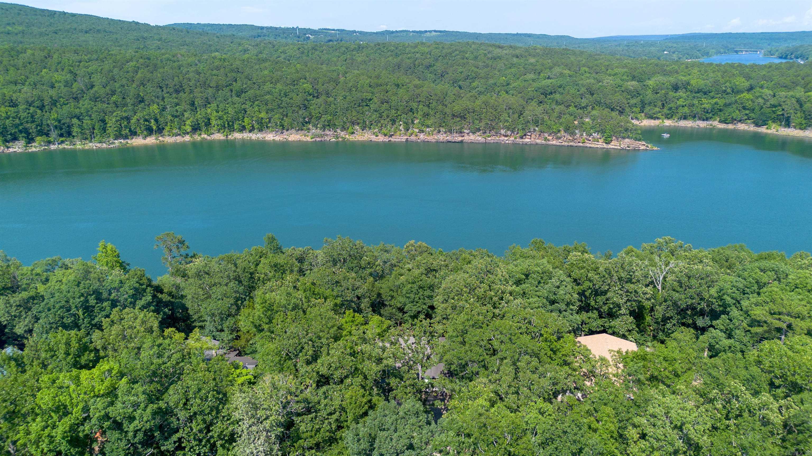 MYSTIC ISLE - LAKE - Residential