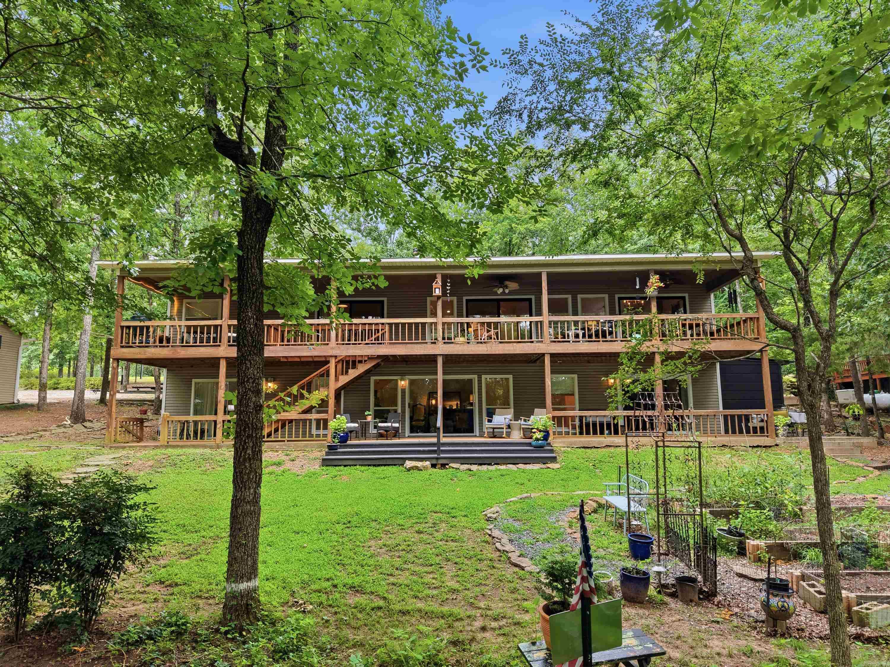 MYSTIC ISLE - LAKE - Residential