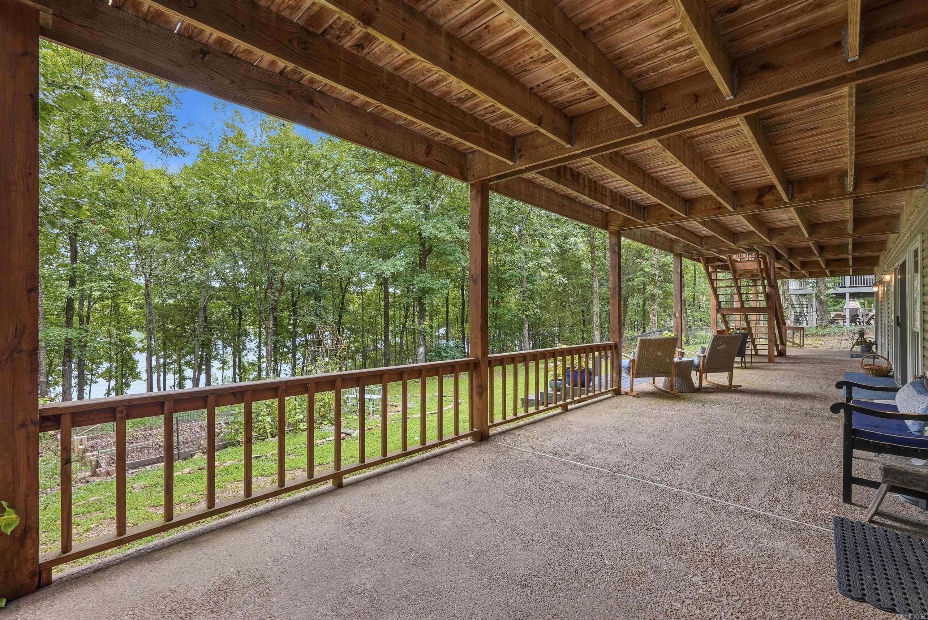 MYSTIC ISLE - LAKE - Residential