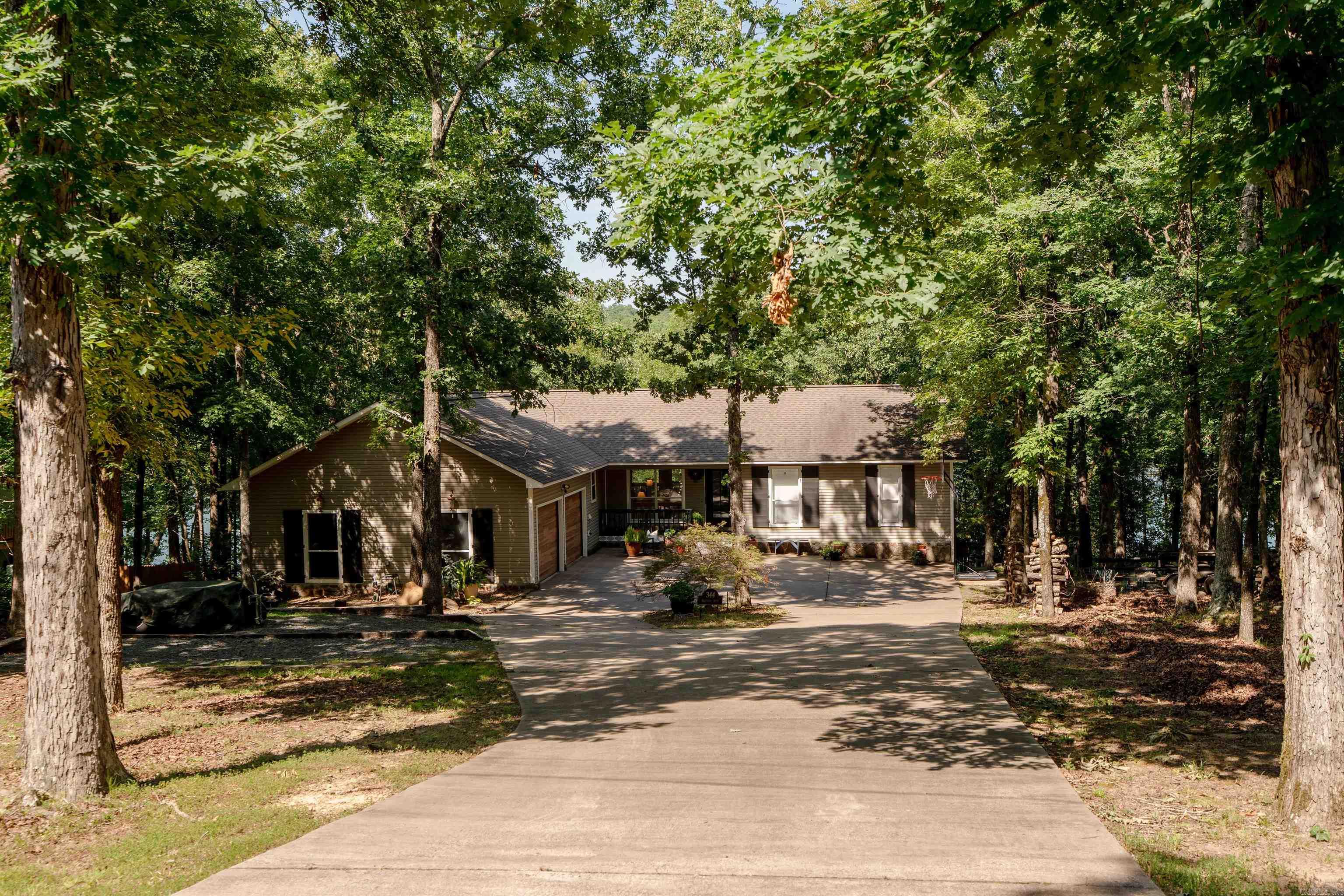 MYSTIC ISLE - LAKE - Residential