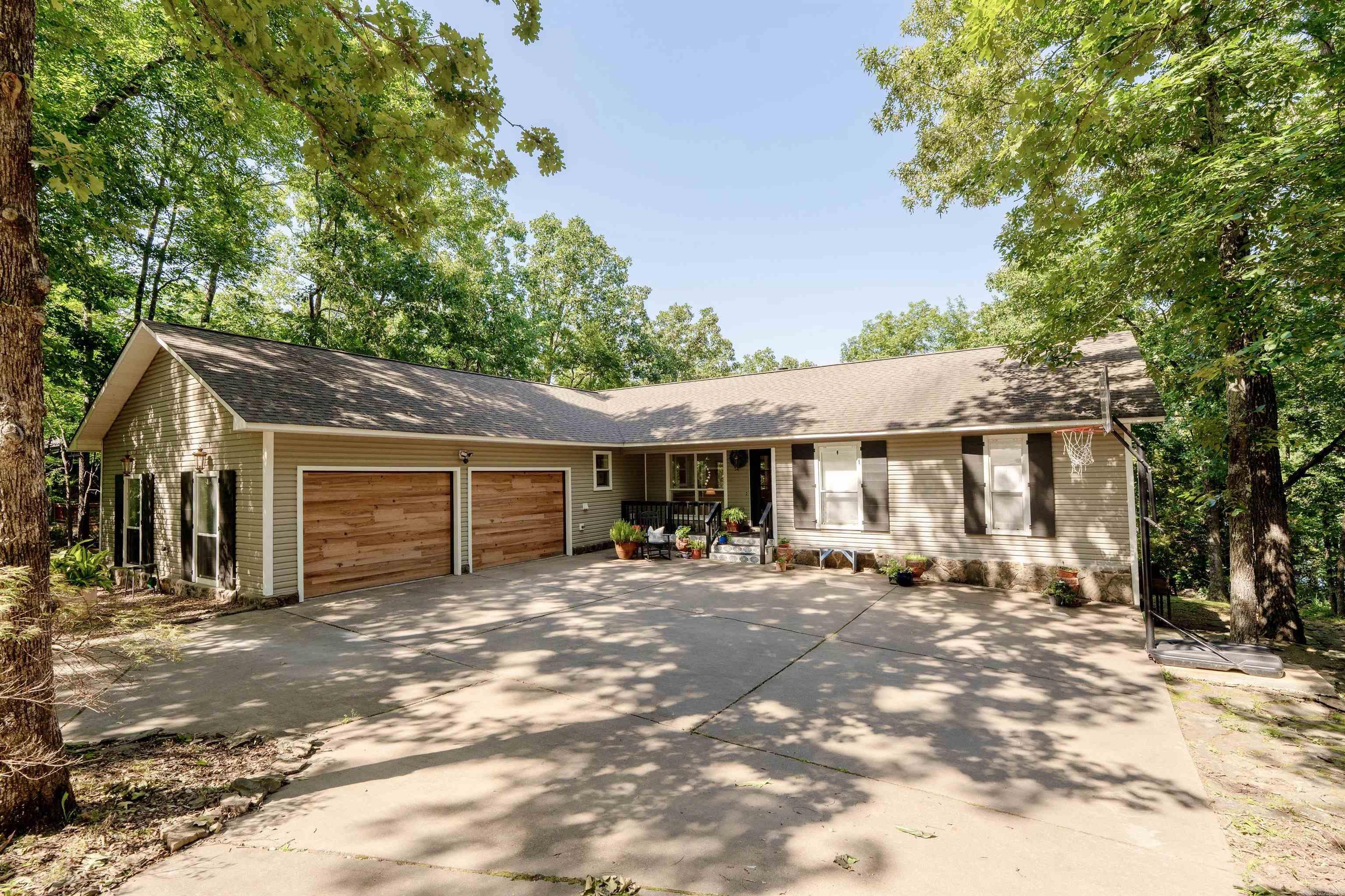 MYSTIC ISLE - LAKE - Residential