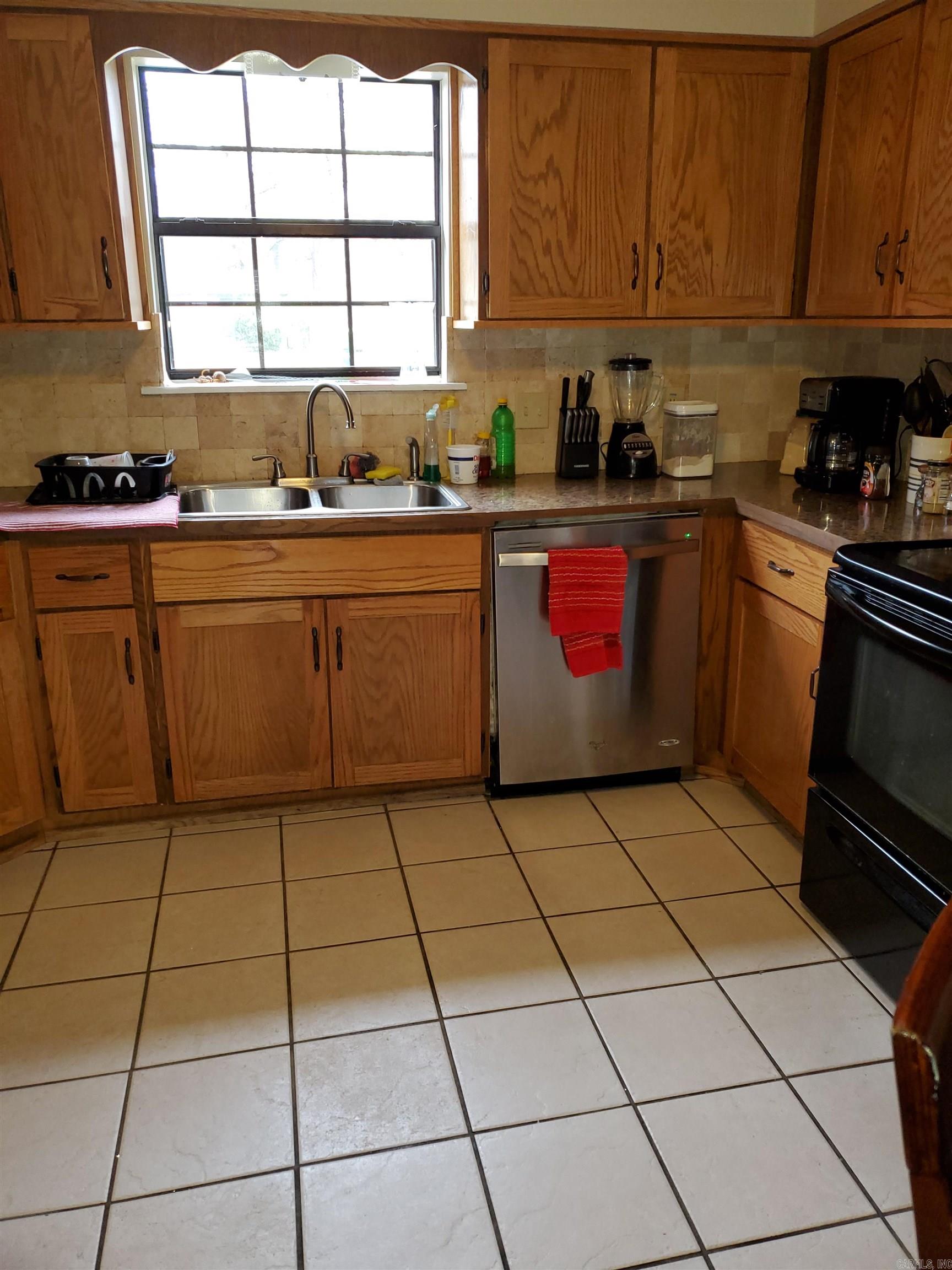 Hackberry Knoll - Residential