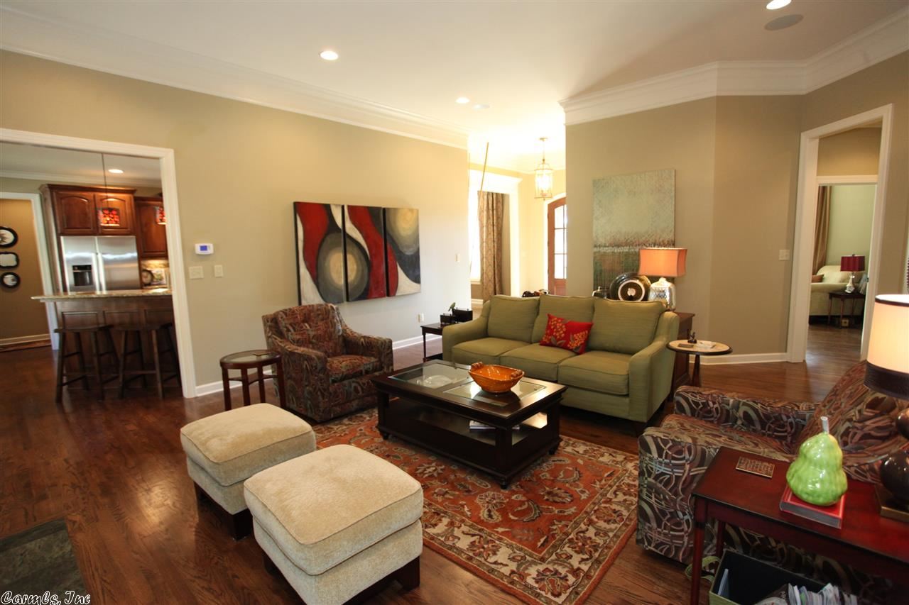 WOODLANDS EDGE - Residential