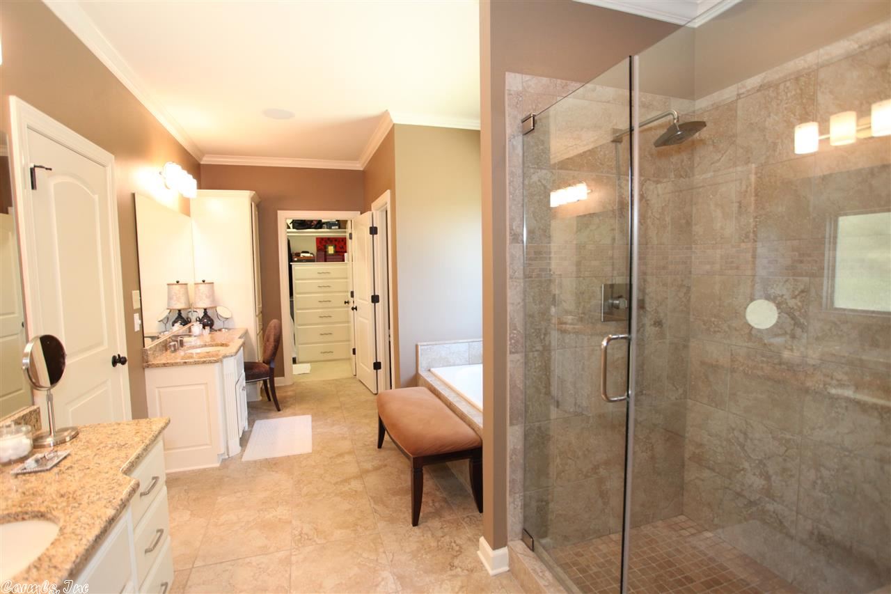 WOODLANDS EDGE - Residential