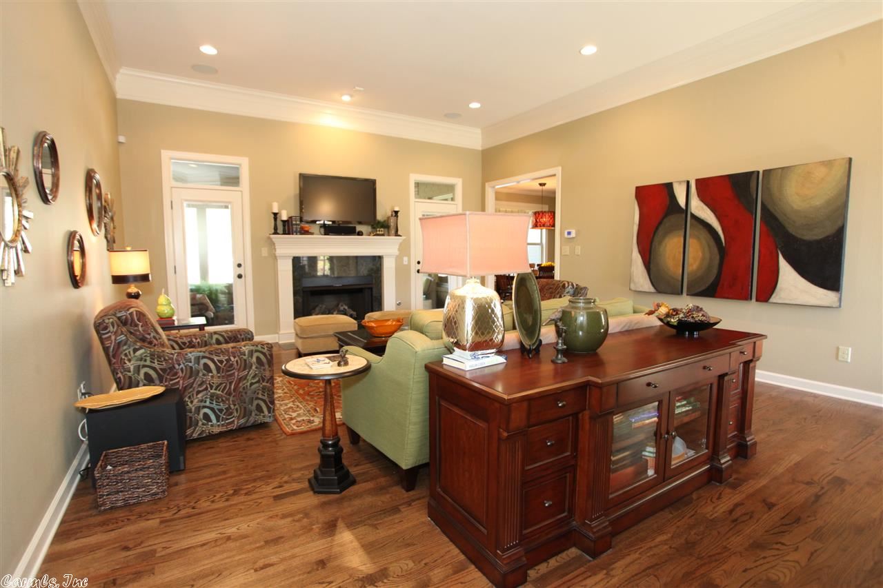 WOODLANDS EDGE - Residential
