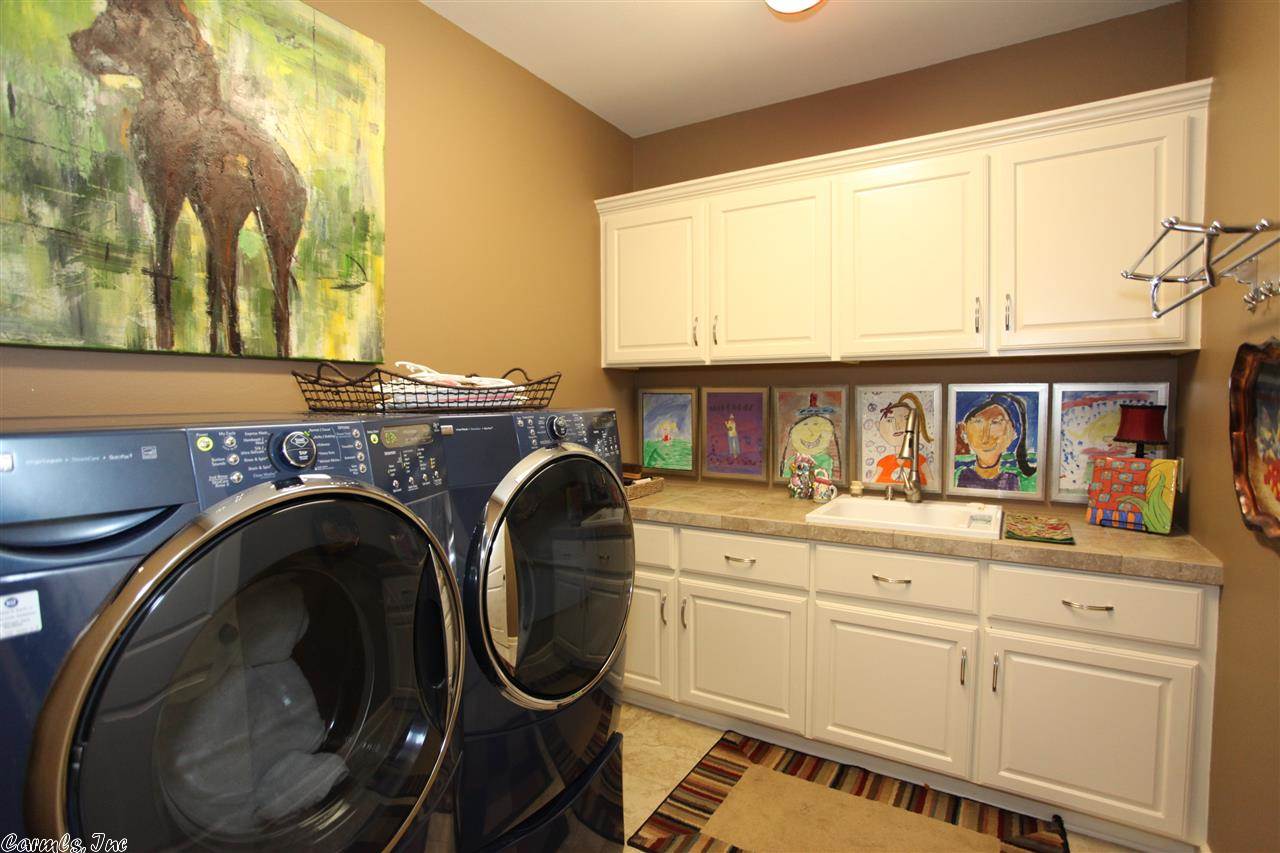 WOODLANDS EDGE - Residential