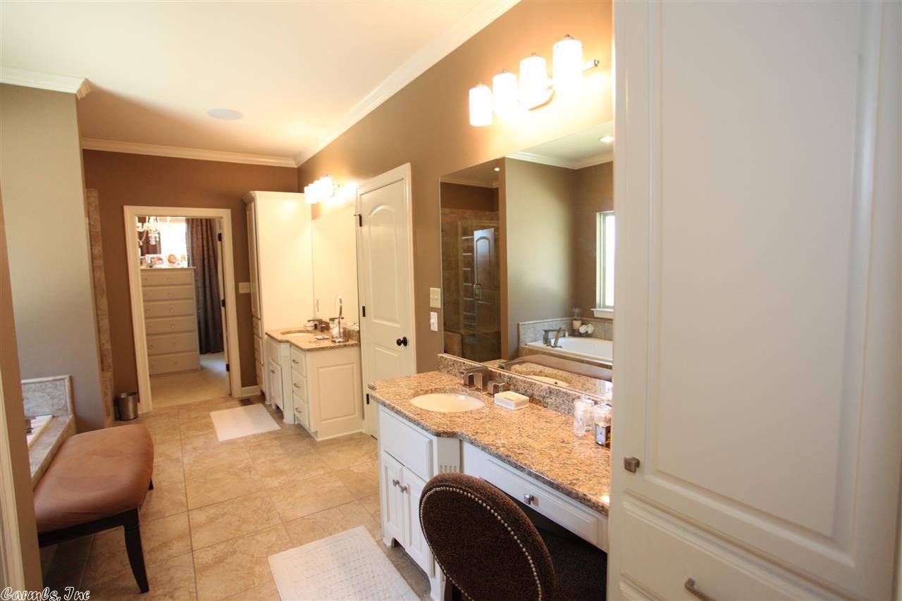 WOODLANDS EDGE - Residential