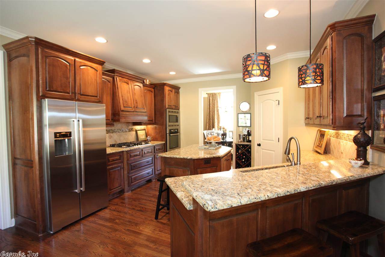 WOODLANDS EDGE - Residential