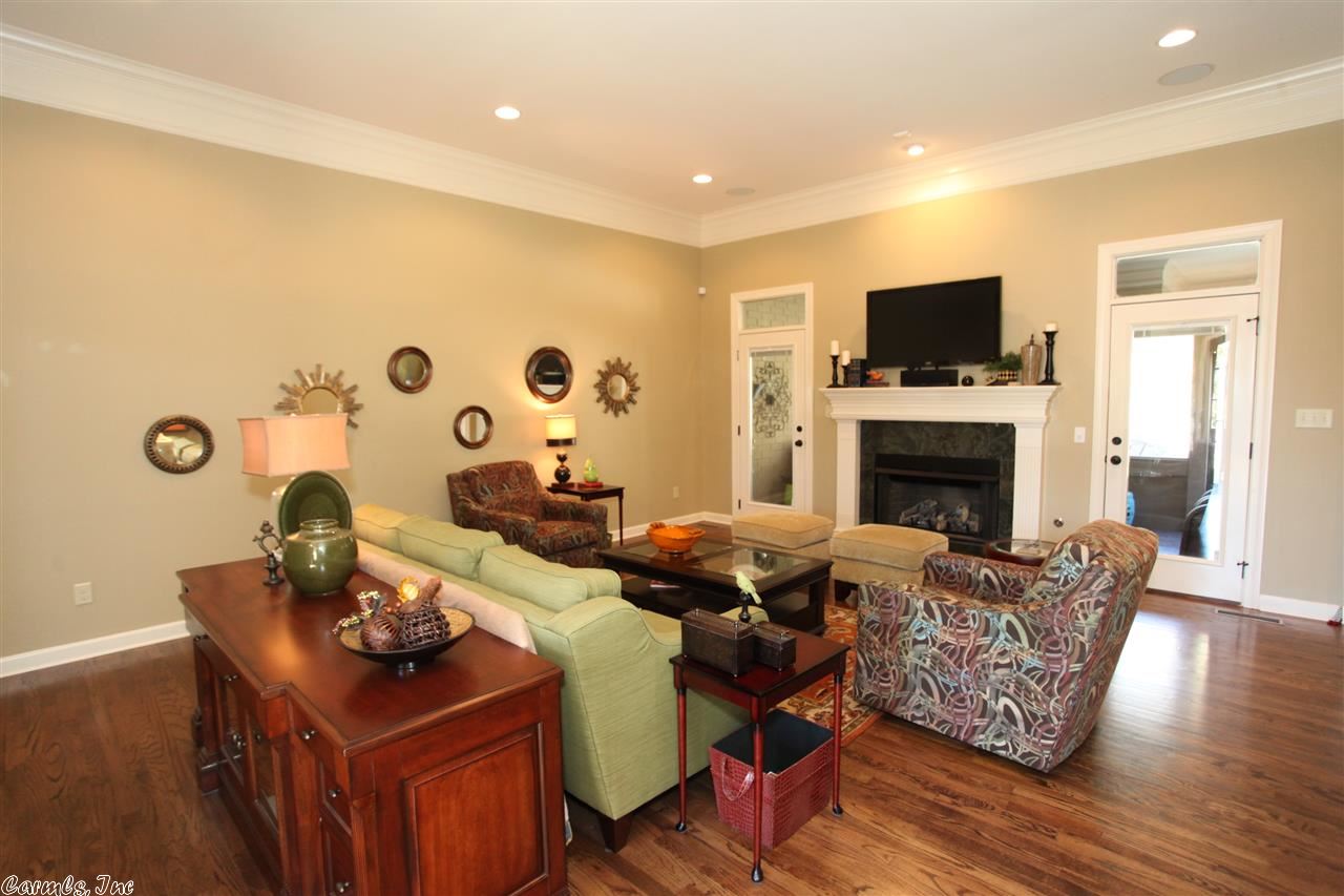 WOODLANDS EDGE - Residential