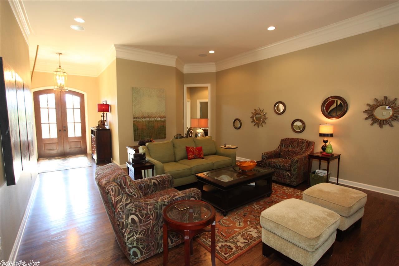 WOODLANDS EDGE - Residential