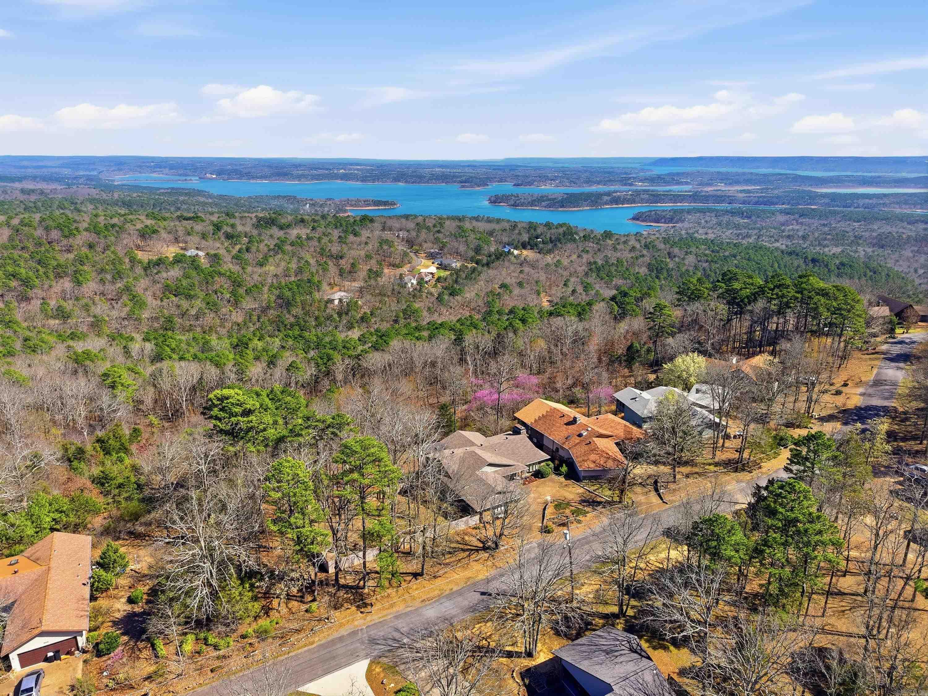 INDIAN HILLS - Residential