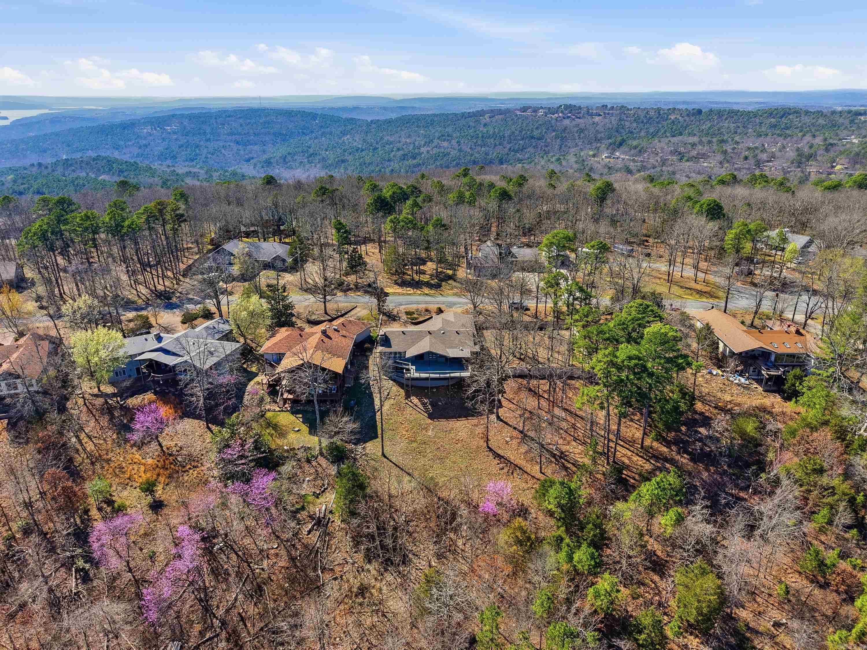 INDIAN HILLS - Residential