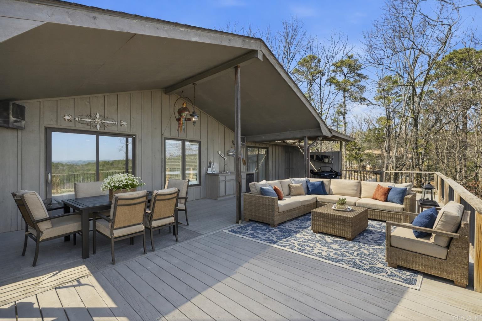INDIAN HILLS - Residential