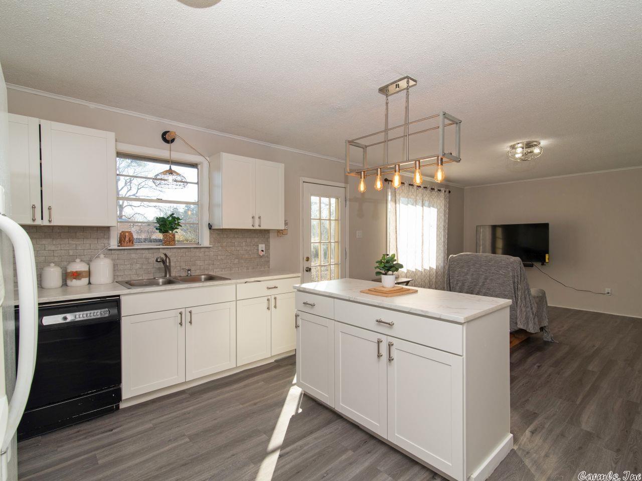 BLOOMFIELD HILLS - Residential