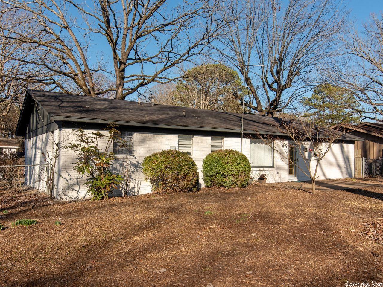 BLOOMFIELD HILLS - Residential