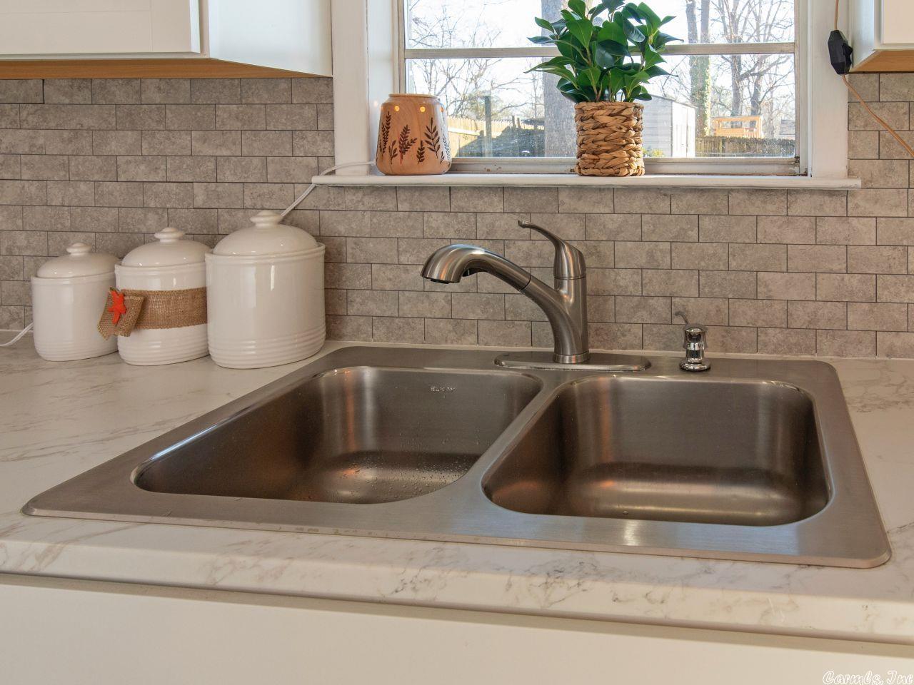 BLOOMFIELD HILLS - Residential