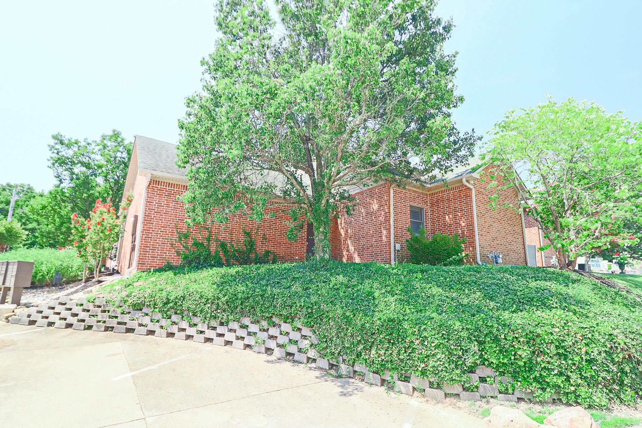Ridgepointe - Residential