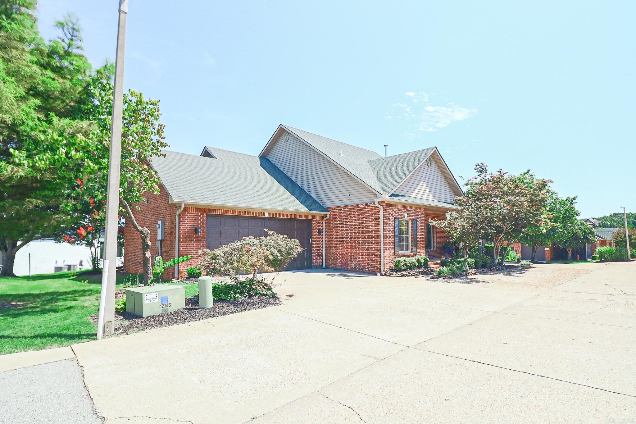 Ridgepointe - Residential
