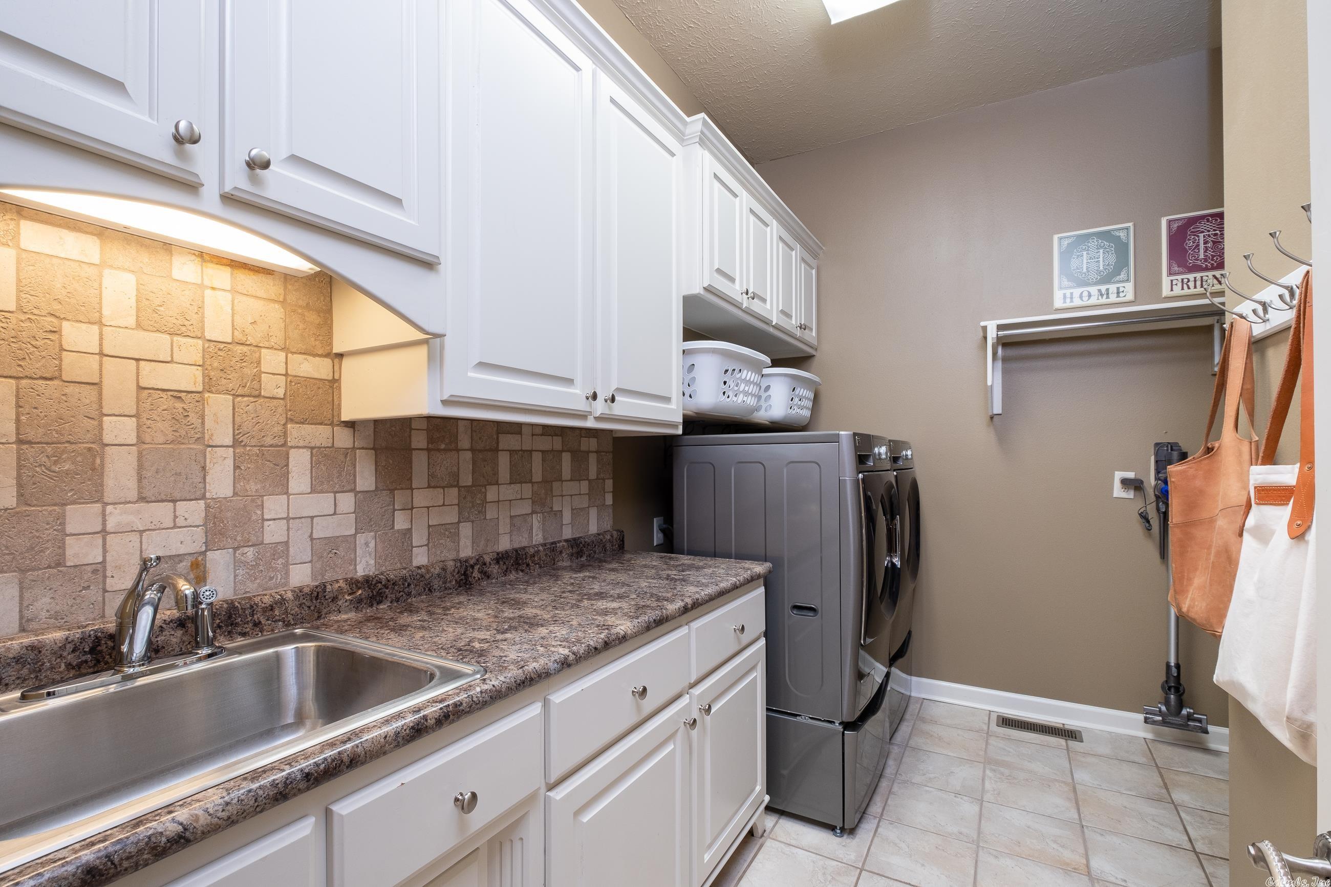 MAUMELLE HEIGHTS - Residential