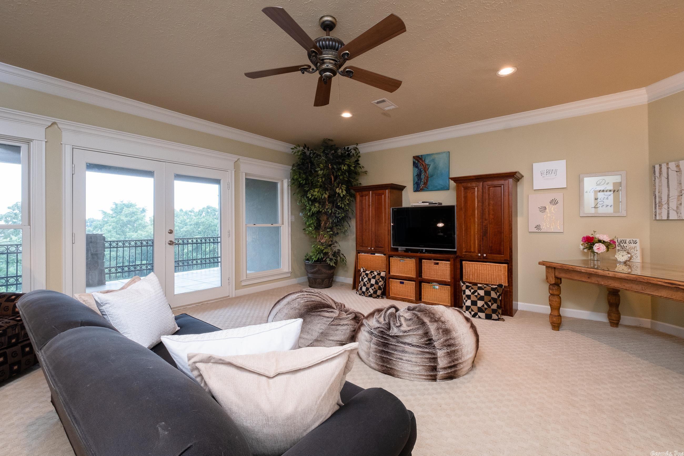 MAUMELLE HEIGHTS - Residential