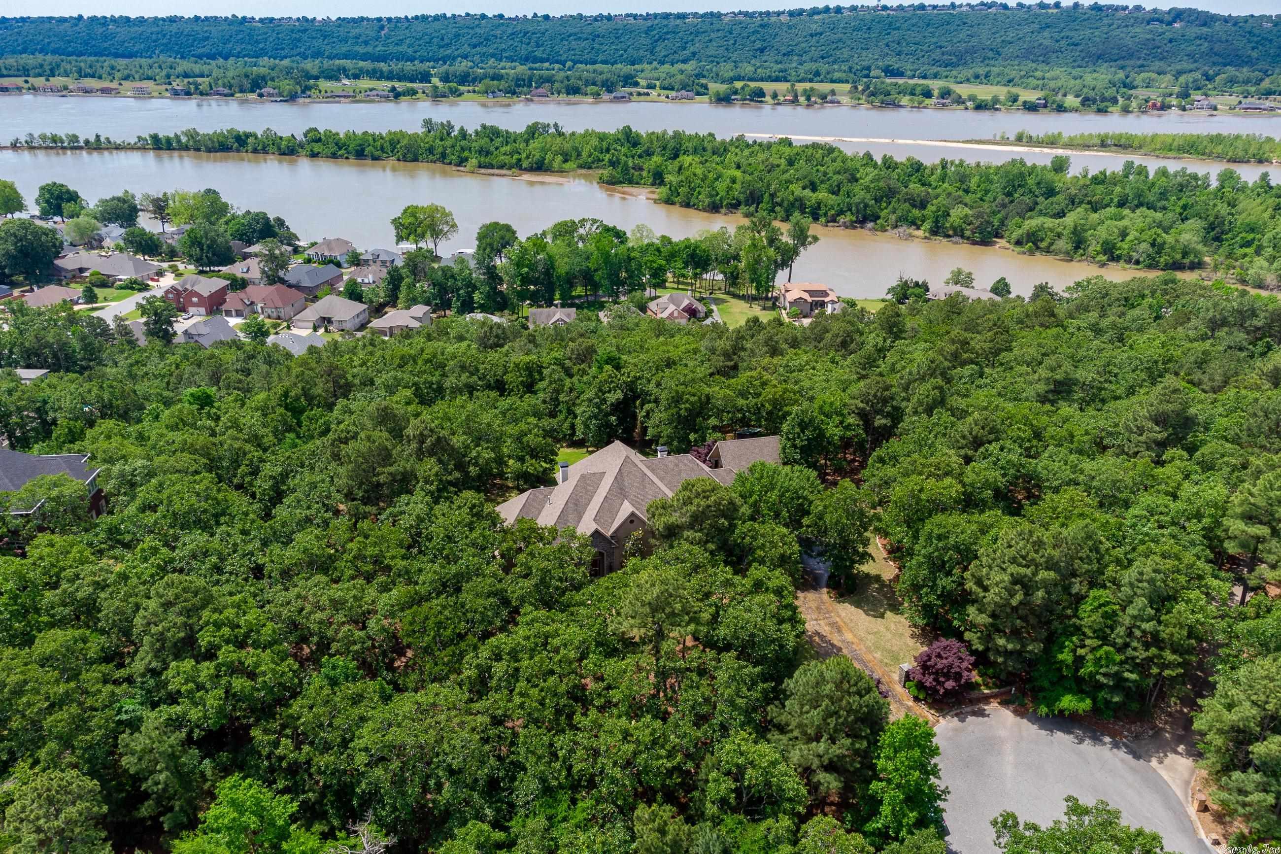 MAUMELLE HEIGHTS - Residential