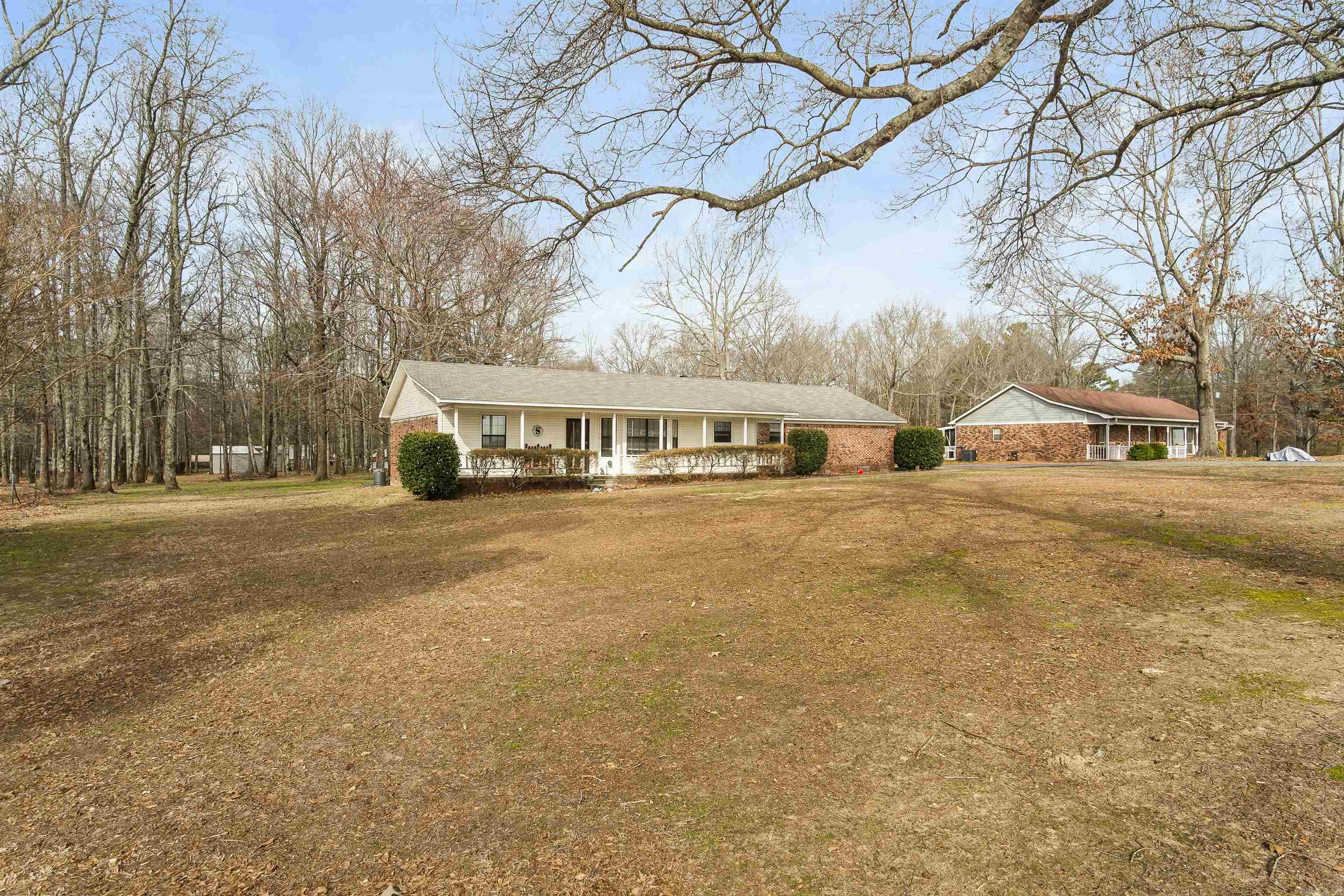 CINNAMON ACRES - Residential