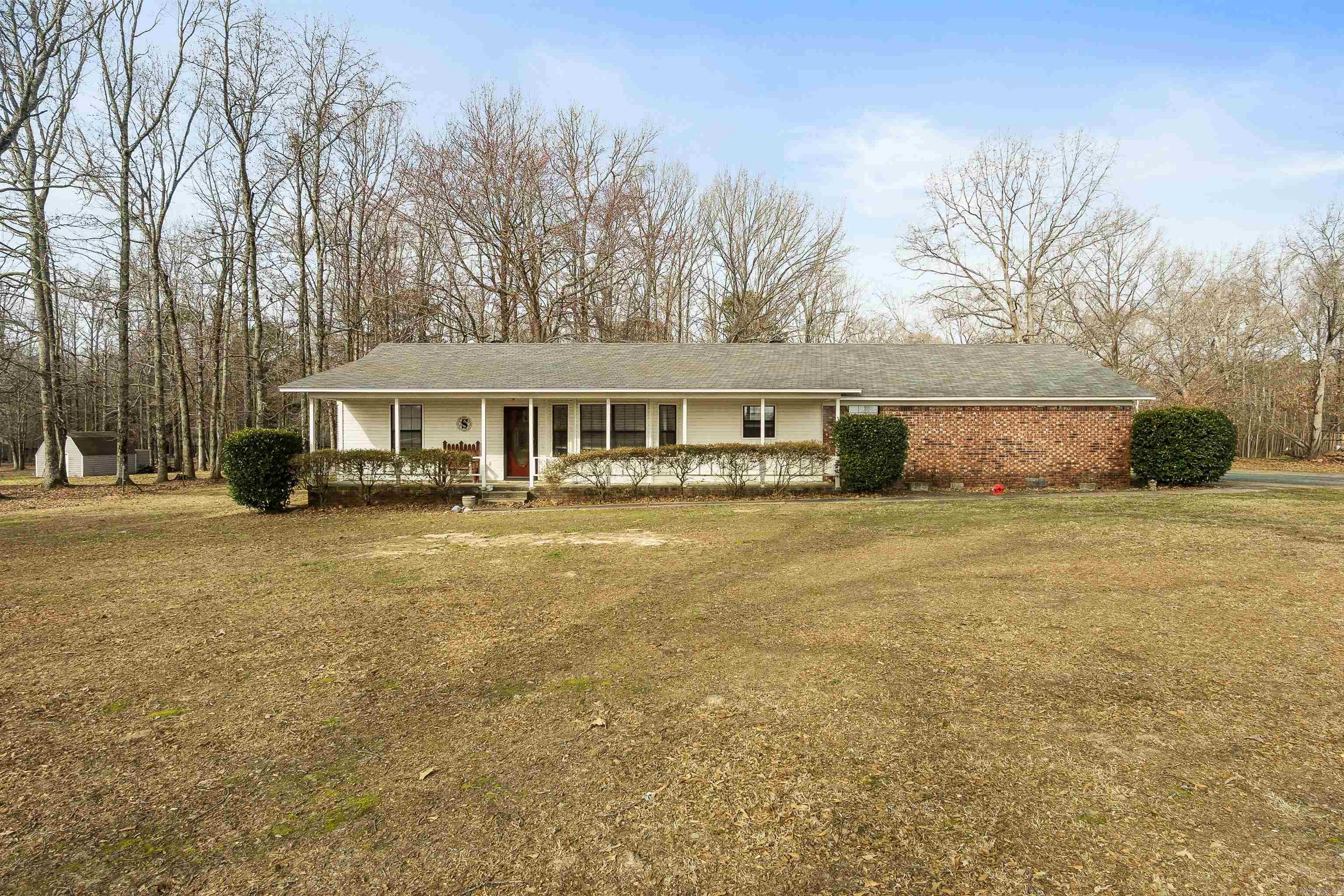 CINNAMON ACRES - Residential